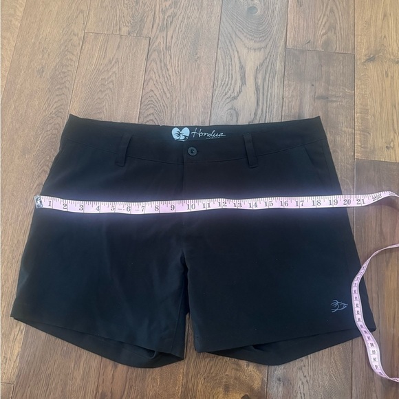 Good used condition black shorts.  Sz 9 - Picture 8 of 9